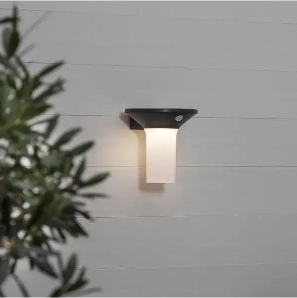 Solar Wall Lantern Valta