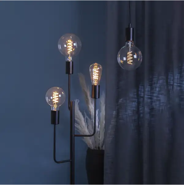 LED-lampa E27 Glob 125 DecoSpiral Clear 3step memo