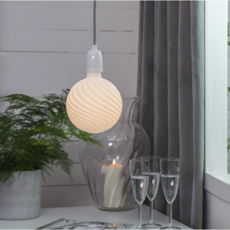 LED-lamp E27 G150 Opaque Double Coating